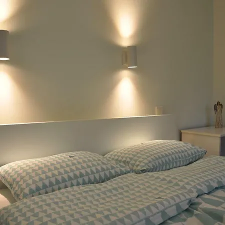 Villon Apartmanhaz Διαμέρισμα Balatonlelle